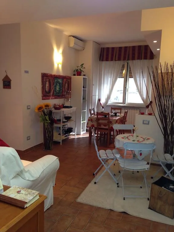 Casa Degli Ubaldi Bed & Breakfast Rome Italy